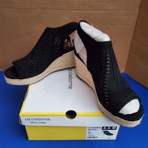 Brand New Liz Claiborne Sandals - Black (8.5)